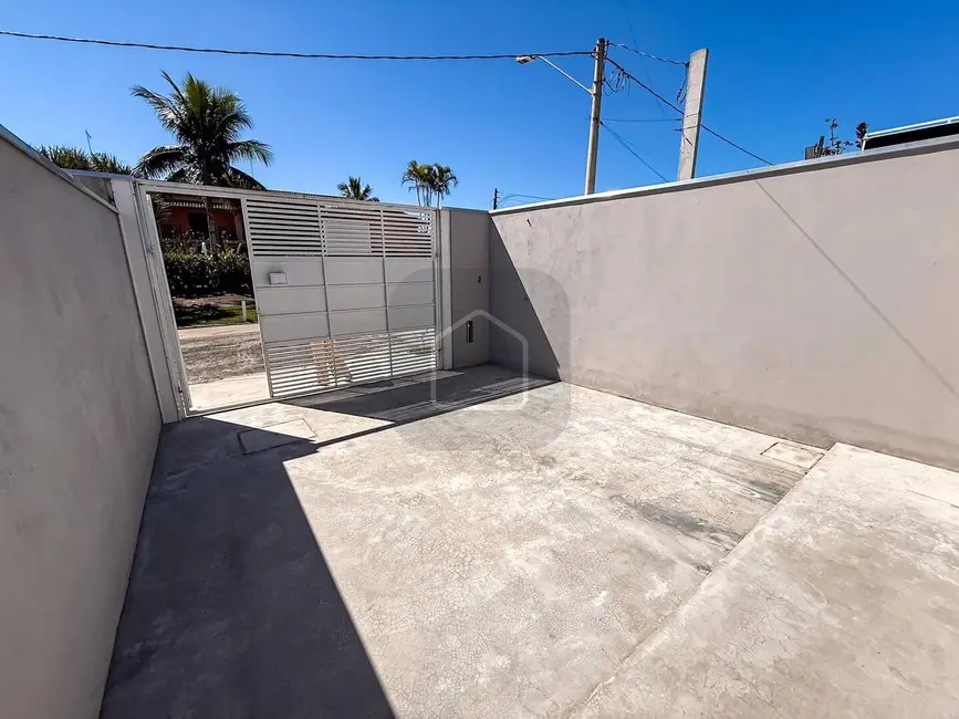 Foto 2 de Casa com 2 quartos à venda, 54m2 em Massaguaçu, Caraguatatuba - SP