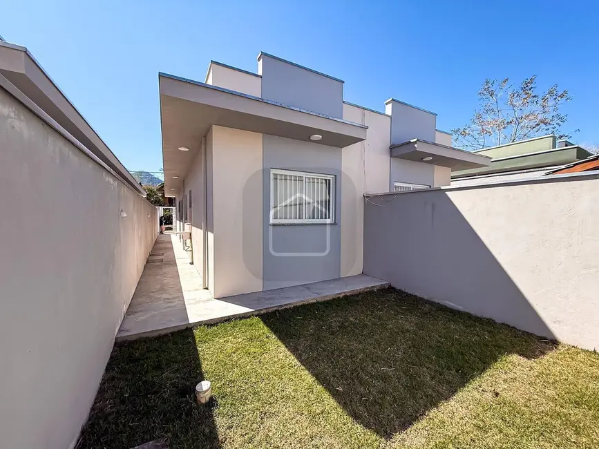 Foto 3 de Casa com 2 quartos à venda, 54m2 em Massaguaçu, Caraguatatuba - SP