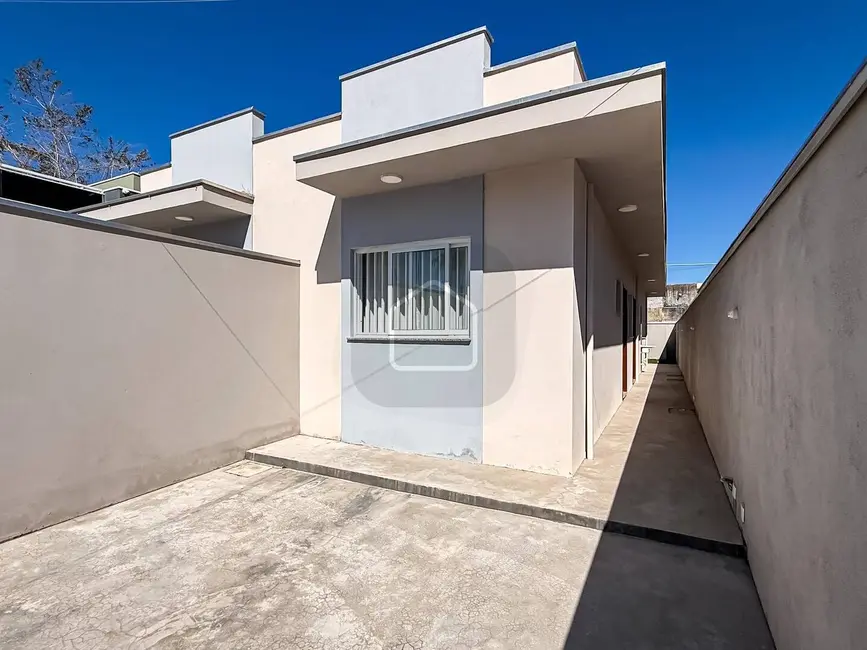 Foto 1 de Casa com 2 quartos à venda, 54m2 em Massaguaçu, Caraguatatuba - SP