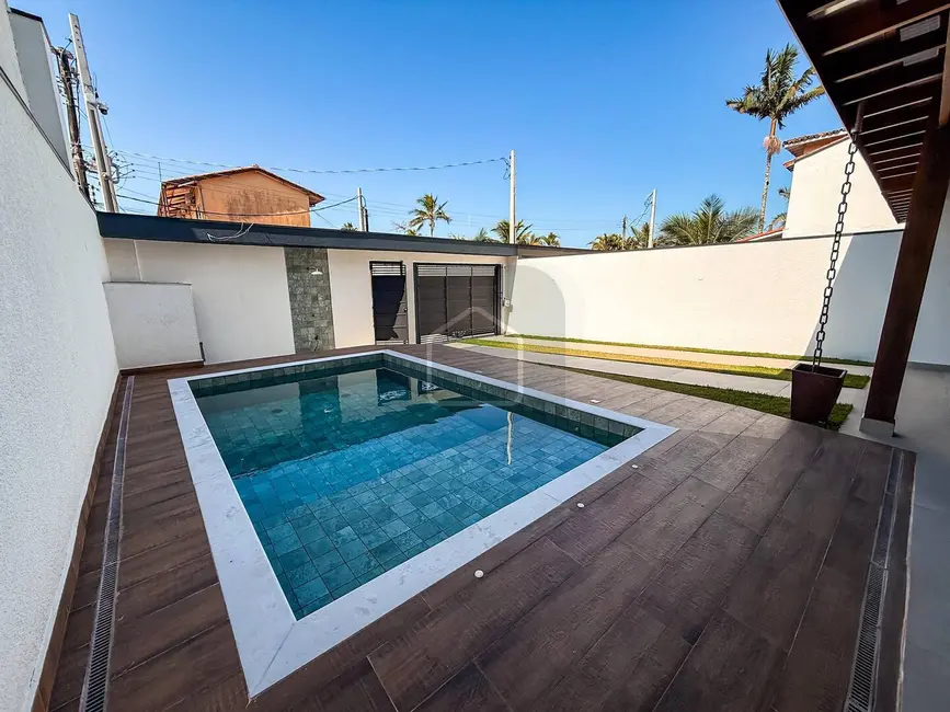 Foto 6 de Casa com 4 quartos à venda, 250m2 em Caraguatatuba - SP