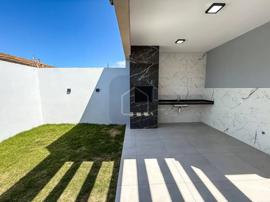 Casa com 3 quartos à venda, 80m2 em Balneário dos Golfinhos, Caraguatatuba - SP - imagem 4 Foto 4 de Casa com 3 quartos à venda, 80m2 em Balneário dos Golfinhos, Caraguatatuba - SP