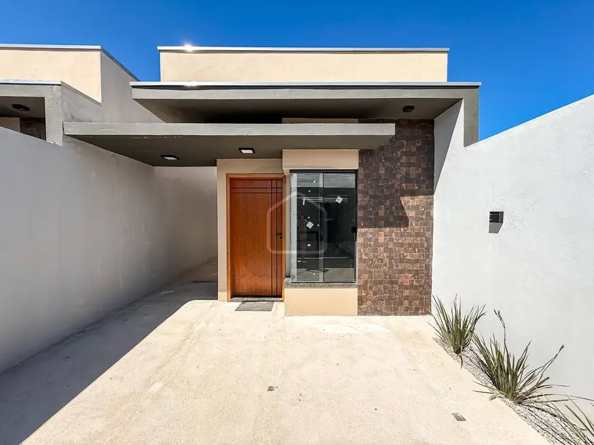 Foto 2 de Casa com 3 quartos à venda, 80m2 em Balneário dos Golfinhos, Caraguatatuba - SP
