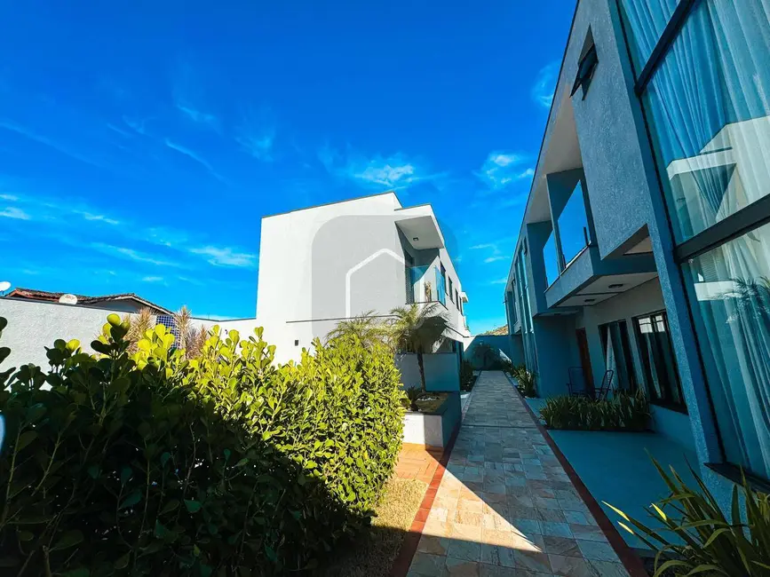 Casa com 3 quartos à venda em Cidade Jardim, Caraguatatuba - SP - imagem 2 Foto 2 de Casa com 3 quartos à venda em Cidade Jardim, Caraguatatuba - SP