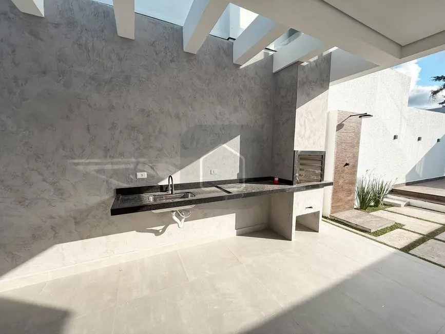 Foto 6 de Casa com 3 quartos à venda, 150m2 em Caraguatatuba - SP