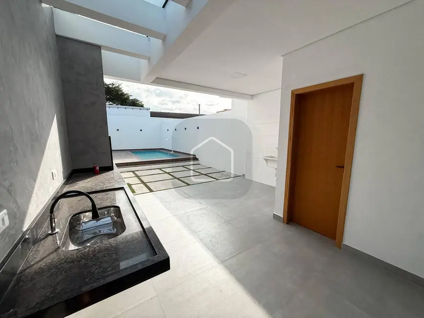 Foto 7 de Casa com 3 quartos à venda, 150m2 em Caraguatatuba - SP