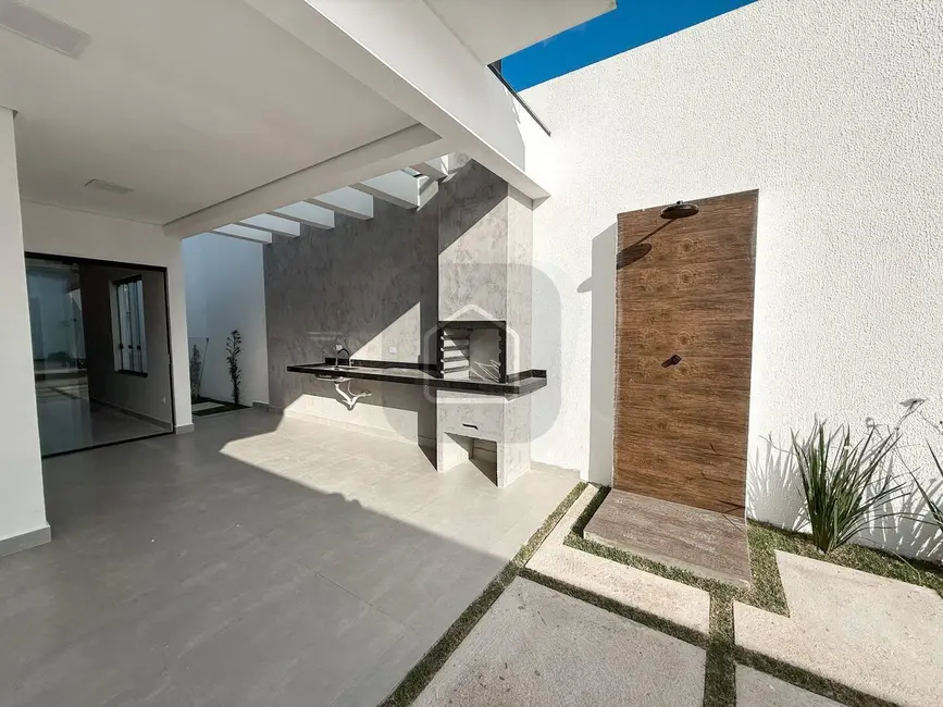 Foto 4 de Casa com 3 quartos à venda, 150m2 em Caraguatatuba - SP