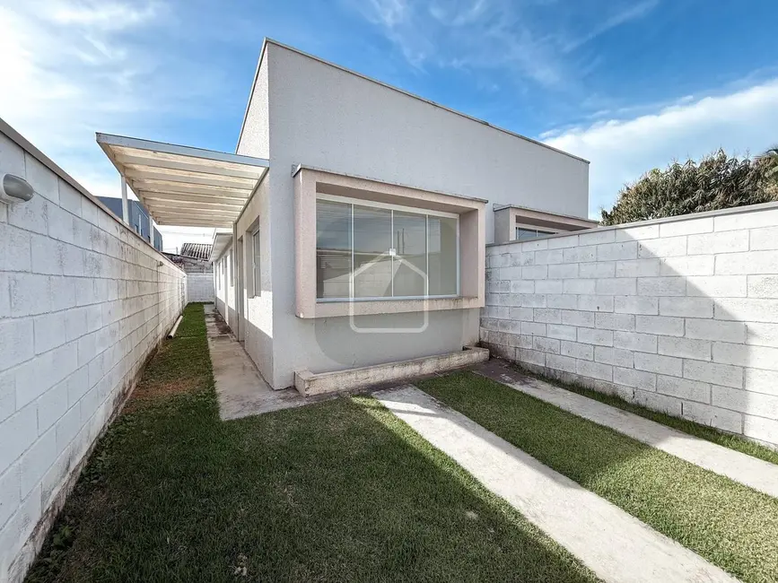 Casa com 2 quartos à venda, 125m2 em Balneário dos Golfinhos, Caraguatatuba - SP - imagem 2 Foto 2 de Casa com 2 quartos à venda, 125m2 em Balneário dos Golfinhos, Caraguatatuba - SP