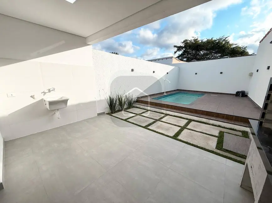 Foto 9 de Casa com 3 quartos à venda, 150m2 em Caraguatatuba - SP