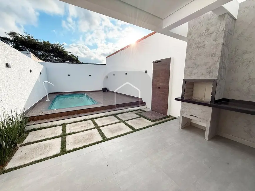 Foto 7 de Casa com 3 quartos à venda, 150m2 em Caraguatatuba - SP