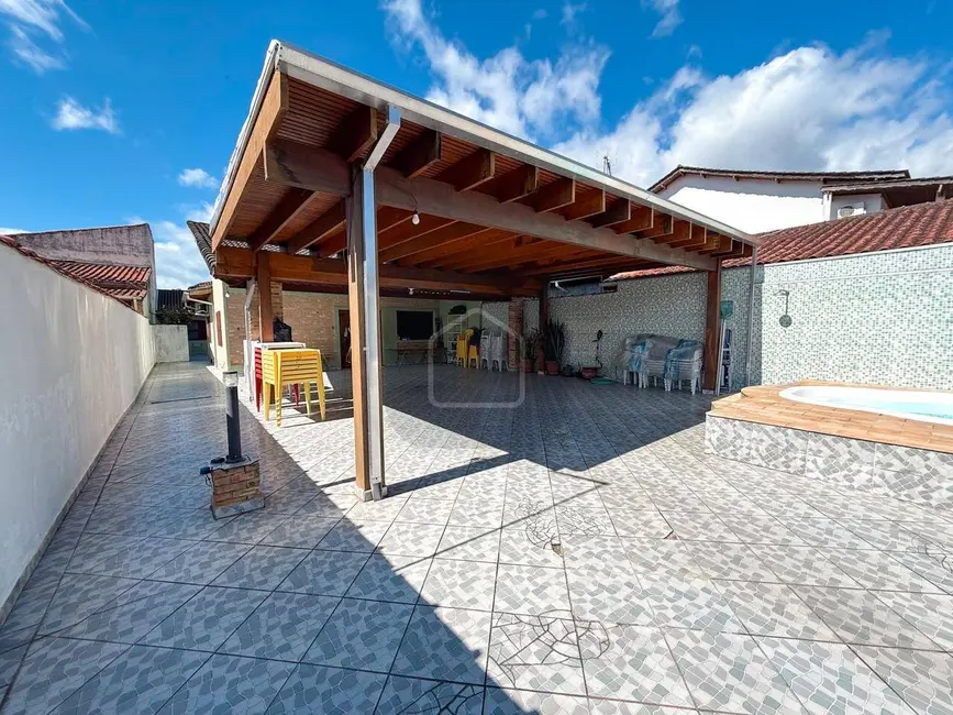 Foto 4 de Casa com 4 quartos à venda, 376m2 em Caraguatatuba - SP