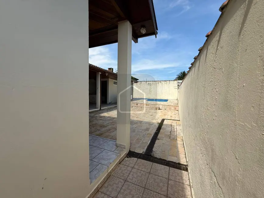 Foto 3 de Casa com 3 quartos à venda, 420m2 em Sumaré, Caraguatatuba - SP