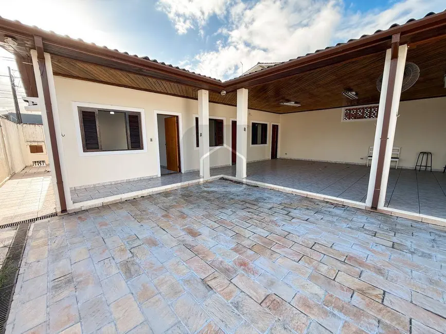 Foto 9 de Casa com 3 quartos à venda, 420m2 em Sumaré, Caraguatatuba - SP