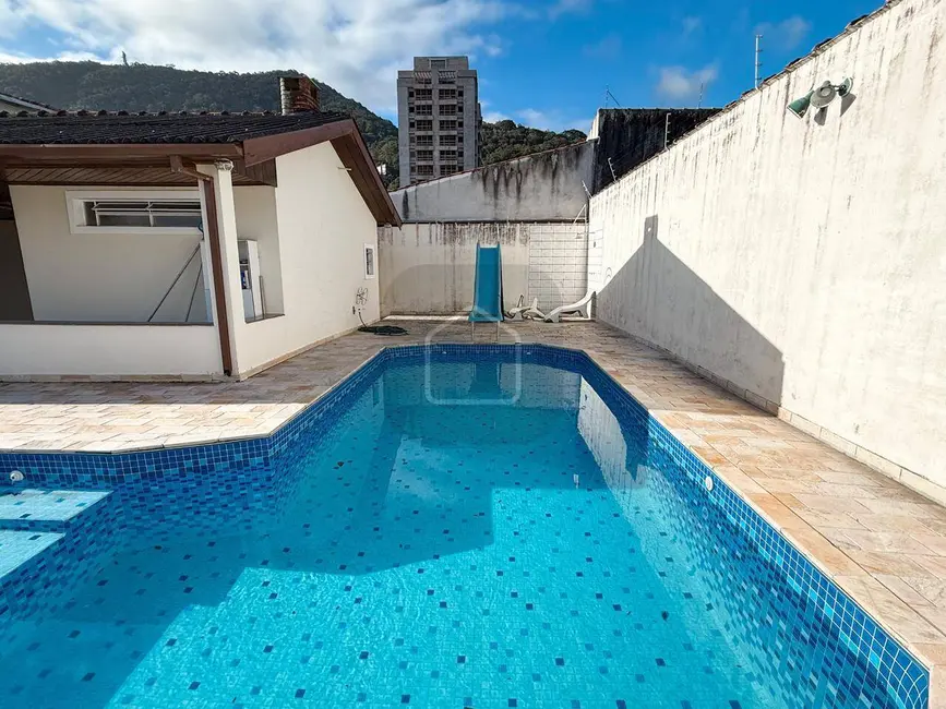 Foto 4 de Casa com 3 quartos à venda, 420m2 em Sumaré, Caraguatatuba - SP