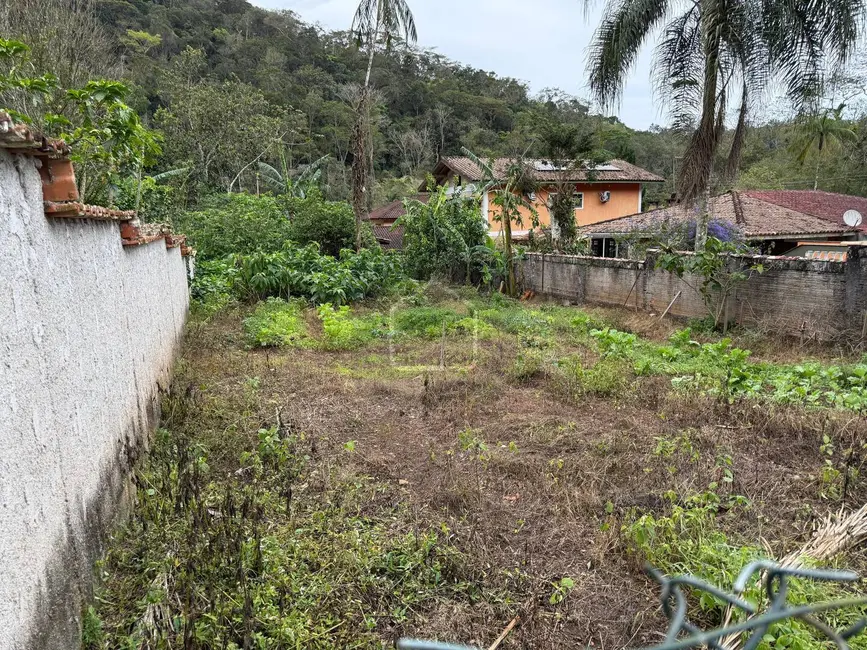 Foto 4 de Terreno / Lote à venda, 360m2 em Verde Mar, Caraguatatuba - SP
