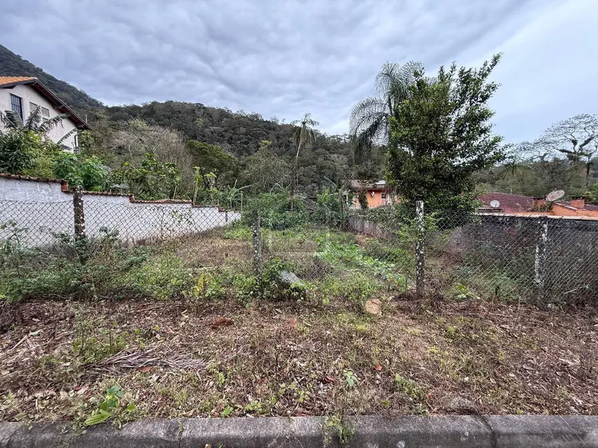Foto 1 de Terreno / Lote à venda, 360m2 em Verde Mar, Caraguatatuba - SP