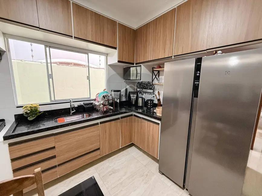 Foto 9 de Casa com 2 quartos à venda, 125m2 em Jardim Porto Novo, Caraguatatuba - SP