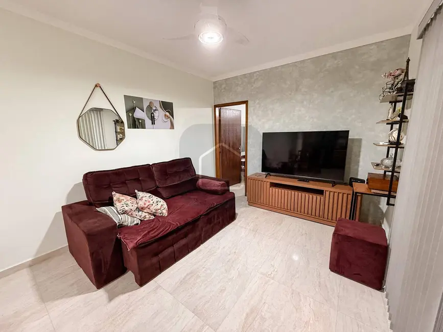 Foto 1 de Casa com 2 quartos à venda, 125m2 em Jardim Porto Novo, Caraguatatuba - SP