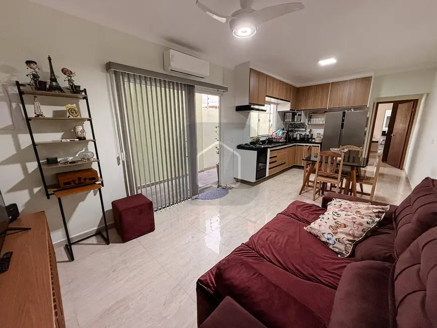 Foto 5 de Casa com 2 quartos à venda, 125m2 em Jardim Porto Novo, Caraguatatuba - SP