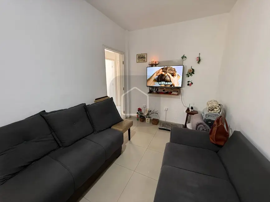 Apartamento com 2 quartos à venda em Centro, Caraguatatuba - SP - imagem 5 Foto 5 de Apartamento com 2 quartos à venda em Centro, Caraguatatuba - SP