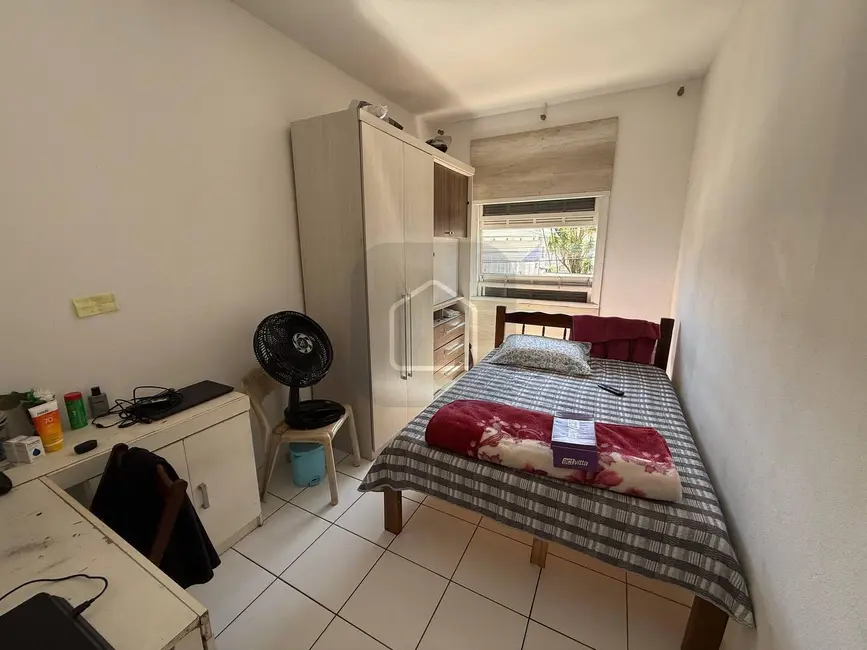 Apartamento com 2 quartos à venda em Centro, Caraguatatuba - SP - imagem 8 Foto 8 de Apartamento com 2 quartos à venda em Centro, Caraguatatuba - SP