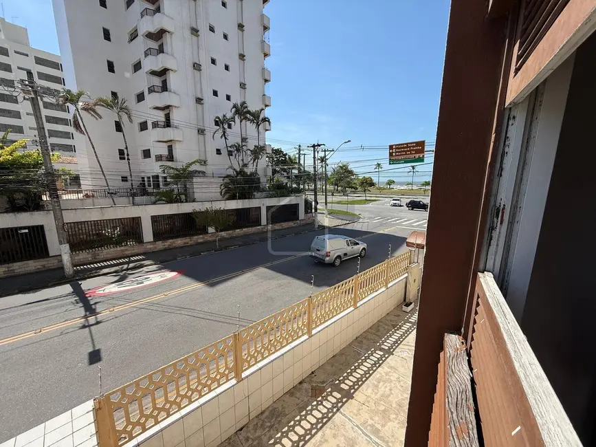 Apartamento com 2 quartos à venda em Centro, Caraguatatuba - SP - imagem 2 Foto 2 de Apartamento com 2 quartos à venda em Centro, Caraguatatuba - SP