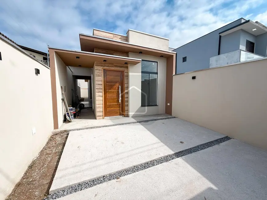 Foto 1 de Casa com 2 quartos à venda, 125m2 em Balneário dos Golfinhos, Caraguatatuba - SP