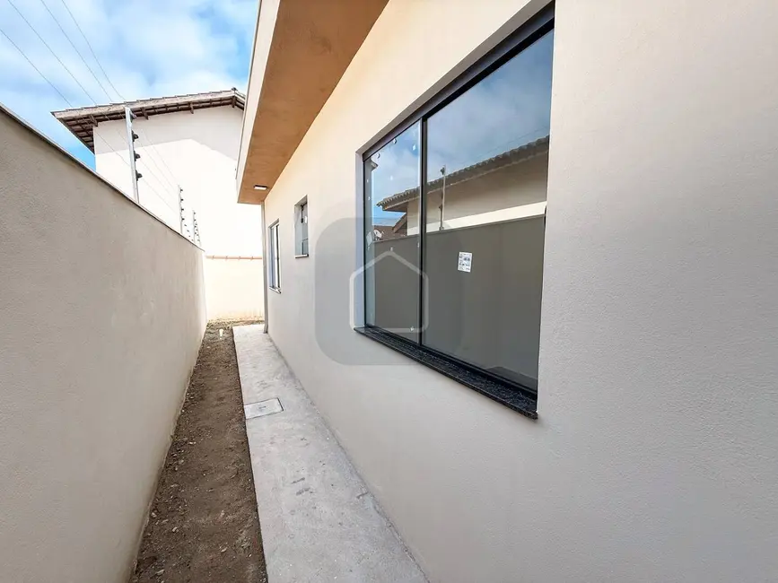 Foto 4 de Casa com 2 quartos à venda, 125m2 em Balneário dos Golfinhos, Caraguatatuba - SP