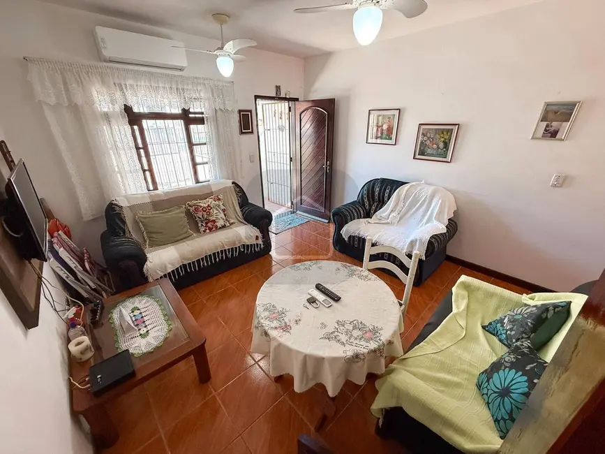 Foto 5 de Casa com 2 quartos à venda, 144m2 em Martim de Sá, Caraguatatuba - SP