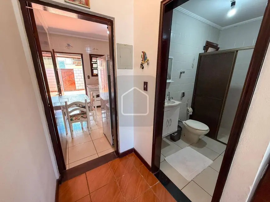 Foto 7 de Casa com 2 quartos à venda, 144m2 em Martim de Sá, Caraguatatuba - SP