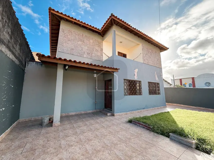 Foto 1 de Casa com 3 quartos à venda, 303m2 em Indaiá, Caraguatatuba - SP