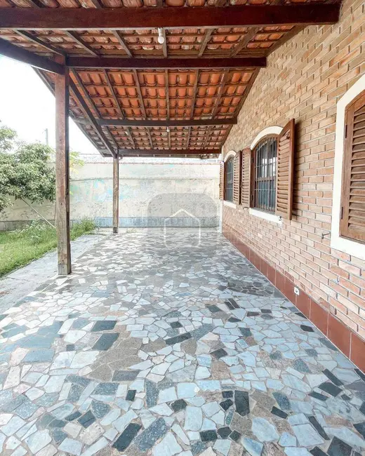 Foto 4 de Casa com 3 quartos à venda, 330m2 em Jardim Primavera, Caraguatatuba - SP