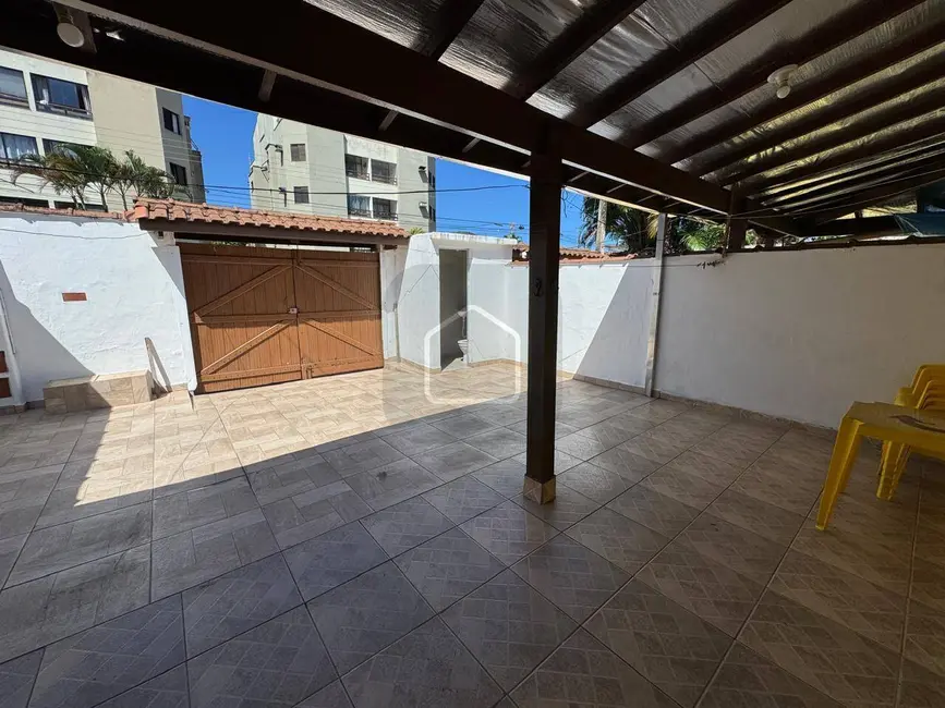 Foto 3 de Casa com 2 quartos para alugar em Martim de Sá, Caraguatatuba - SP