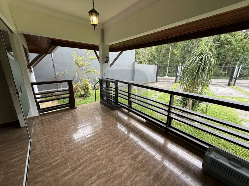 Foto 5 de Casa com 3 quartos à venda, 111m2 em Cidade Jardim, Caraguatatuba - SP