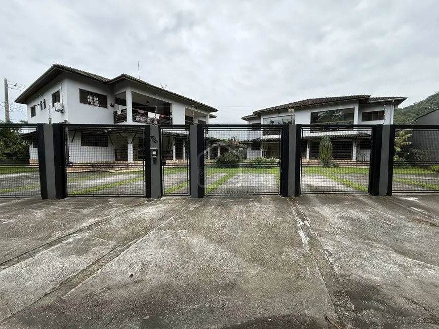 Foto 6 de Casa com 3 quartos à venda, 111m2 em Cidade Jardim, Caraguatatuba - SP