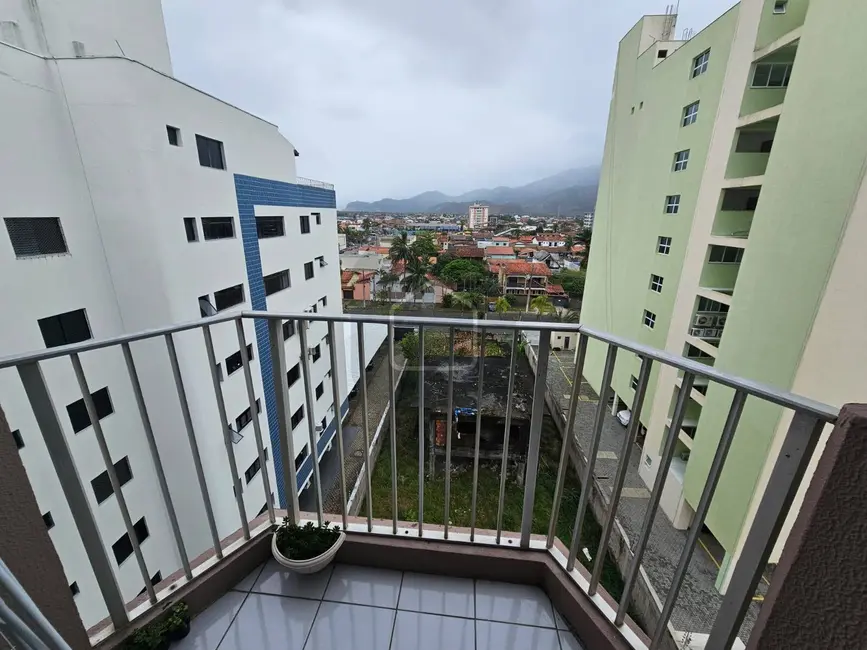 Foto 4 de Apartamento com 2 quartos à venda, 52m2 em Indaiá, Caraguatatuba - SP