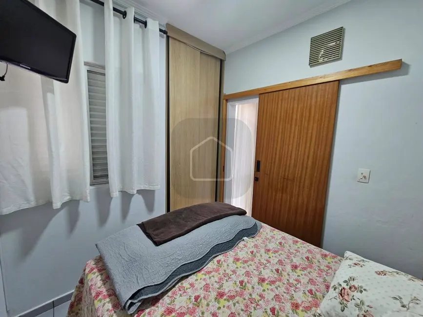 Foto 3 de Apartamento com 2 quartos à venda, 52m2 em Indaiá, Caraguatatuba - SP