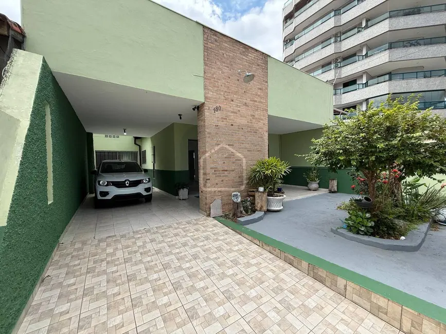 Foto 1 de Casa com 3 quartos para alugar, 300m2 em Jardim Primavera, Caraguatatuba - SP