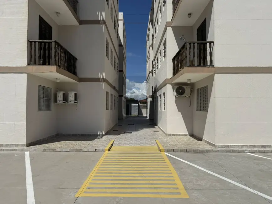 Foto 2 de Apartamento com 2 quartos à venda, 55m2 em Indaiá, Caraguatatuba - SP