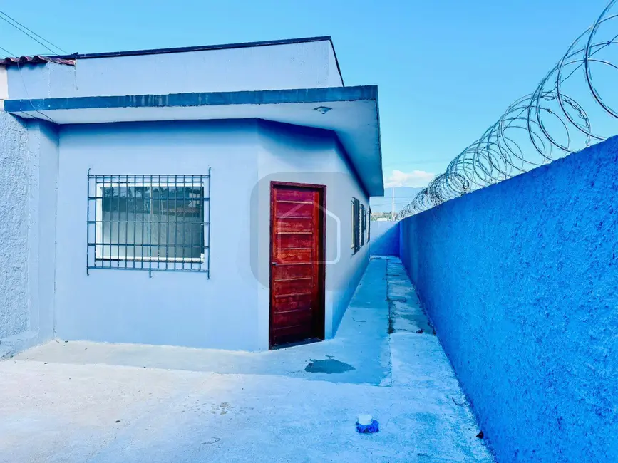Casa com 2 quartos para alugar, 125m2 em Balneário dos Golfinhos, Caraguatatuba - SP - imagem 1 Foto 1 de Casa com 2 quartos para alugar, 125m2 em Balneário dos Golfinhos, Caraguatatuba - SP