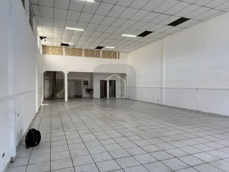 Foto 5 de Sala Comercial para alugar, 200m2 em Jardim Primavera, Caraguatatuba - SP