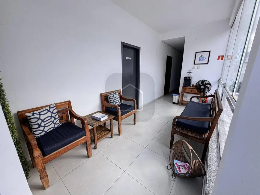 Foto 8 de Sala Comercial para alugar, 14m2 em Centro, Caraguatatuba - SP