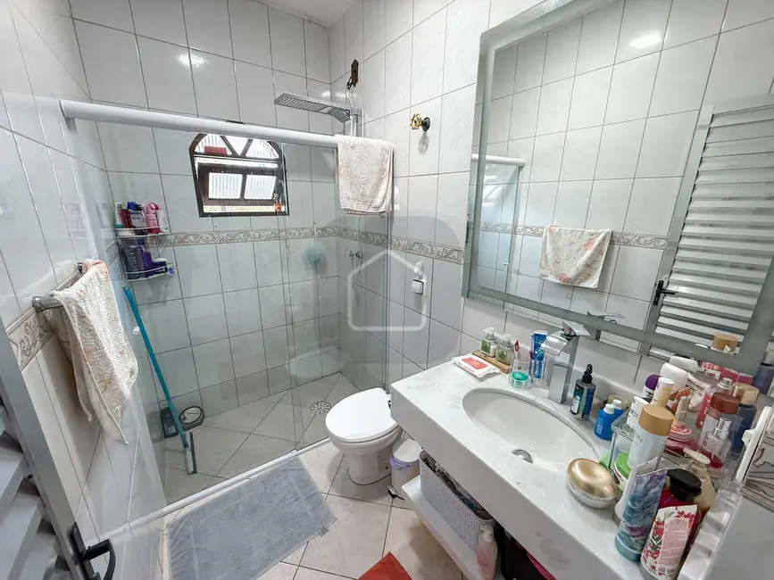 Foto 7 de Casa com 1 quarto para alugar em Benfica, Caraguatatuba - SP