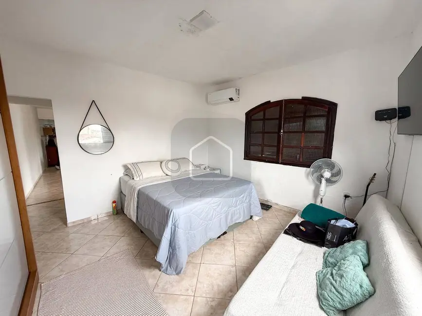 Foto 6 de Casa com 1 quarto para alugar em Benfica, Caraguatatuba - SP