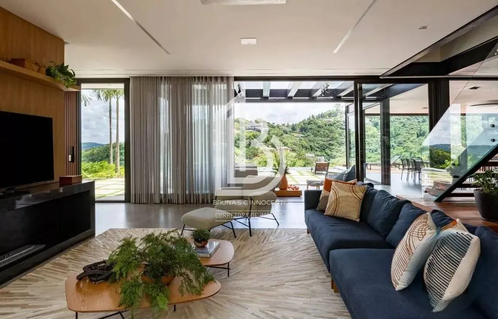 Foto 1 de Casa de Condomínio com 3 quartos à venda, 550m2 em Vila Santo Antônio, Sao Roque - SP