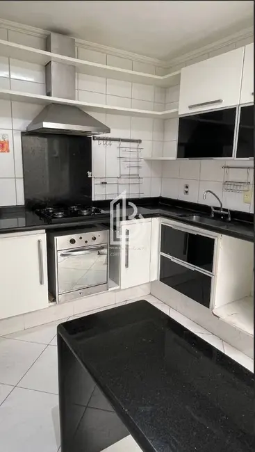 Foto 8 de Casa de Condomínio com 3 quartos à venda, 110m2 em Jardim Rosa Maria, São Paulo - SP