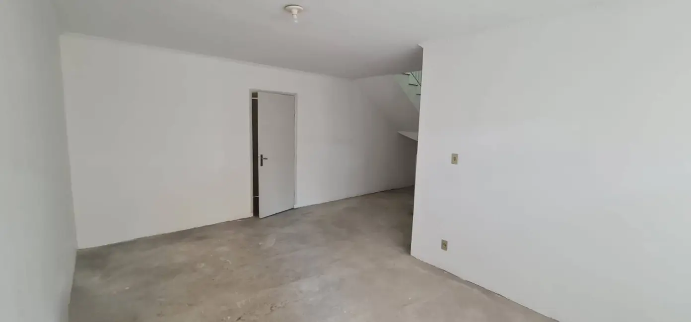 Foto 2 de Sobrado com 3 quartos à venda, 166m2 em Nova Gerty, Sao Caetano Do Sul - SP