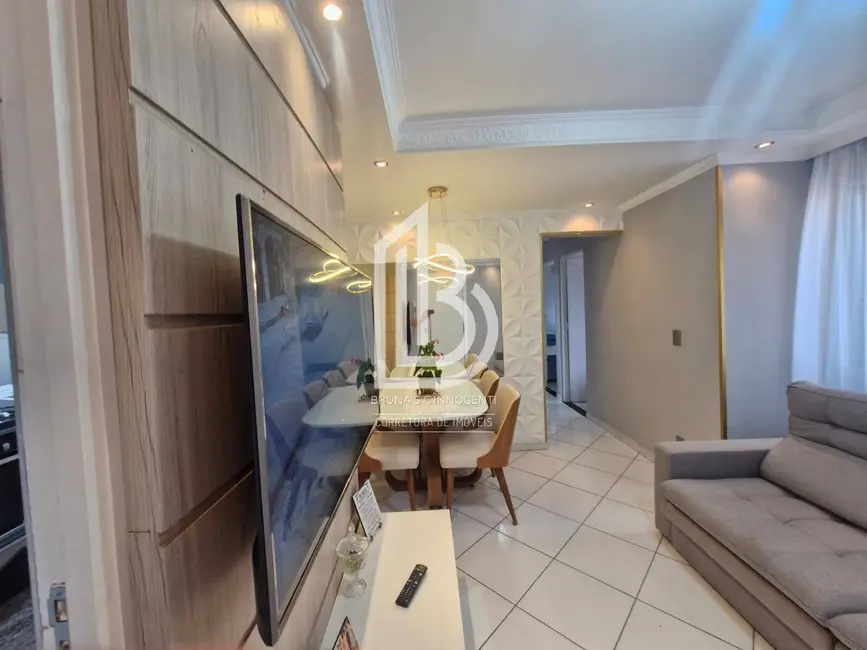 Foto 4 de Apartamento com 3 quartos à venda, 56m2 em Jardim Santa Clara, Guarulhos - SP