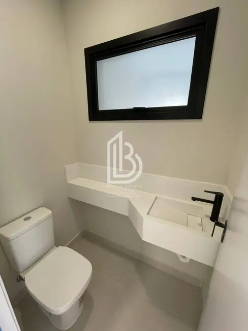 Foto 8 de Casa de Condomínio com 4 quartos à venda, 255m2 em Cacapava - SP