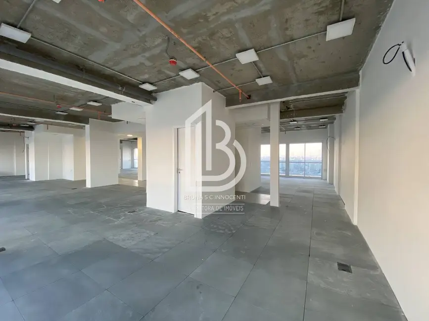 Sala Comercial à venda e para alugar, 325m2 em Baeta Neves, Sao Bernardo Do Campo - SP - imagem 1 Foto 1 de Sala Comercial à venda e para alugar, 325m2 em Baeta Neves, Sao Bernardo Do Campo - SP