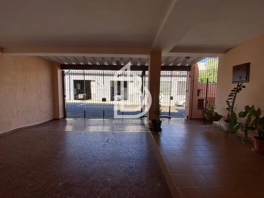 Sobrado com 2 quartos à venda, 177m2 em Cerâmica, Sao Caetano Do Sul - SP - imagem 1 Foto 1 de Sobrado com 2 quartos à venda, 177m2 em Cerâmica, Sao Caetano Do Sul - SP